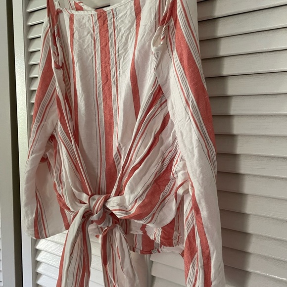 Express -  Light summery top with back tie - Picture 4 of 5